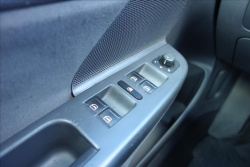 Volkswagen Golf 1,9 TDi 77KW, ČR, SERVIS. KN.