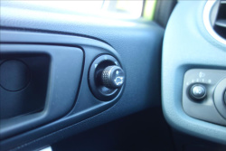 Ford Fiesta 1,2 i, ČR, KLIMATIZACE.