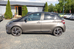 Toyota Yaris 1,5 i, ČR, HYBRID, SELECTION.