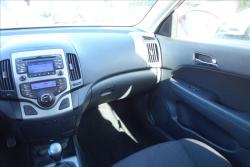 Hyundai i30 1,4 i, ČR, SERV.KN., COMFORT.