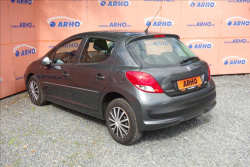 Peugeot 207 1,4 i 54KW, ČR, SERVIS. KN.