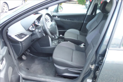 Peugeot 207 1,4 i 54KW, ČR, SERVIS. KN.