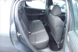 Peugeot 207 1,4 i 54KW, ČR, SERVIS. KN.