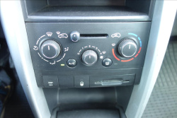 Peugeot 207 1,4 i 54KW, ČR, SERVIS. KN.