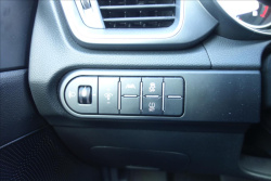 Kia Ceed 1,5 T-GDi,ČR,1 MAJ.,SERV.KN.