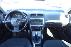 Škoda Octavia 1,8 TSi, ČR, 2 MAJ., SERV.KN.