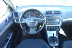 Škoda Octavia 1,8 TSi, ČR, 2 MAJ., SERV.KN.